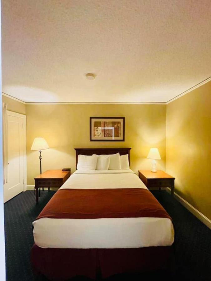 Senate Suites Extended Stay Hotel Topeka Kültér fotó