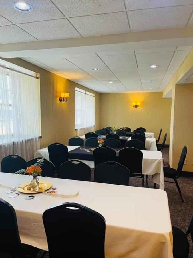 Senate Suites Extended Stay Hotel Topeka Kültér fotó