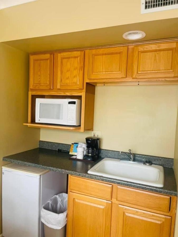 Senate Suites Extended Stay Hotel Topeka Kültér fotó